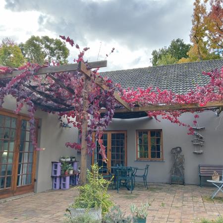 1 Bedroom Garden Cottage