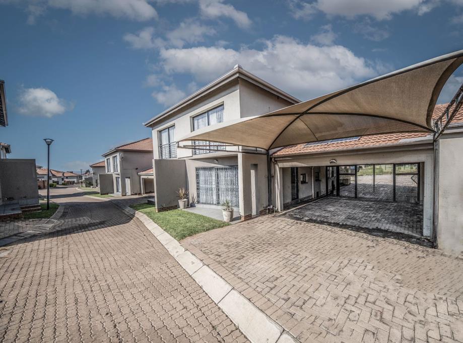 3 Bedroom Townhouse