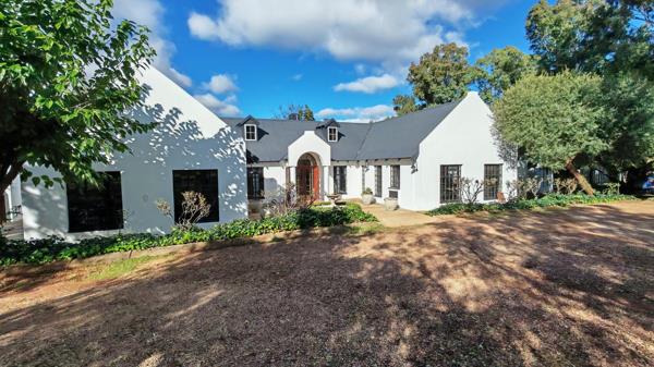 673 m² Office Space