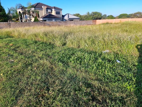 1 000 m² Land