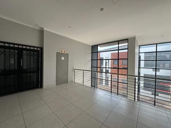 196 m² Office Space