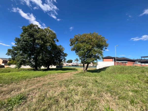 863 m² Land