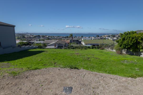 496 m² Land