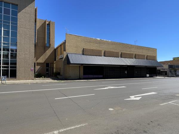 1 093 m² Commercial space