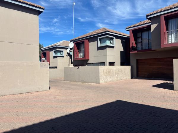 4 Bedroom Townhouse