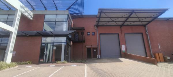 1 345 m² Retail Space