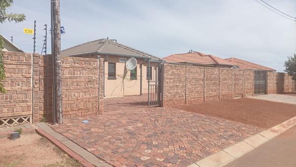 2 Bedroom House