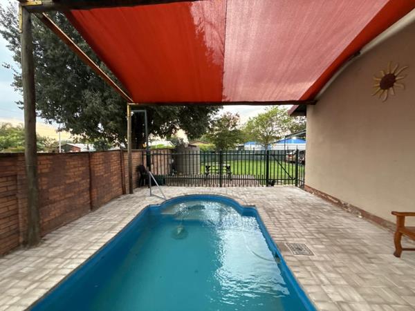 5 Bedroom House