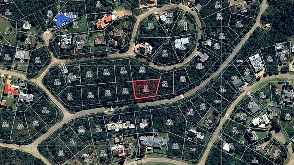 1 048 m² Land