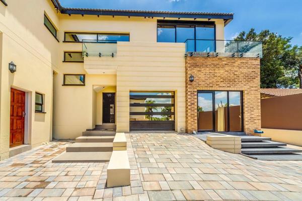 6 Bedroom House