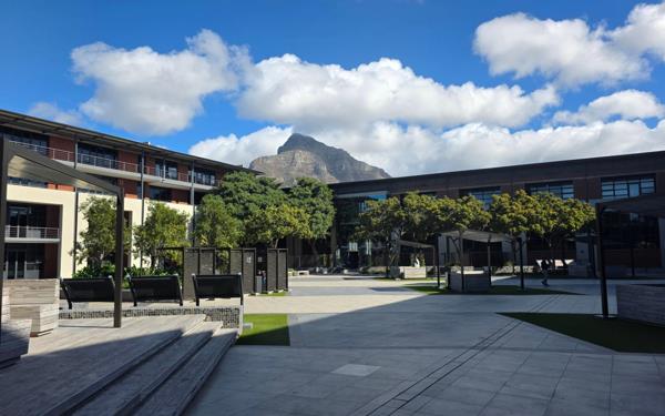 1 236 m² Office Space