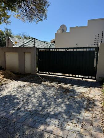 2 Bedroom Garden Cottage