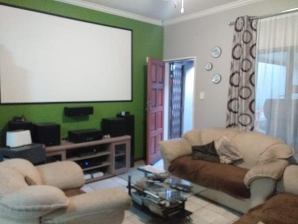 2 Bedroom House