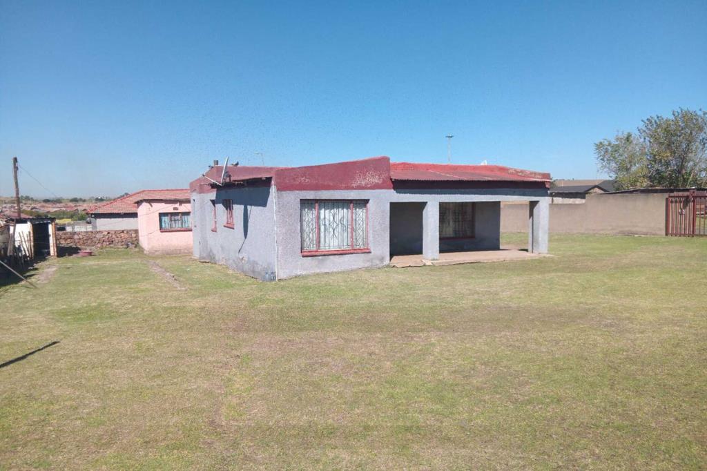 2 Bedroom House