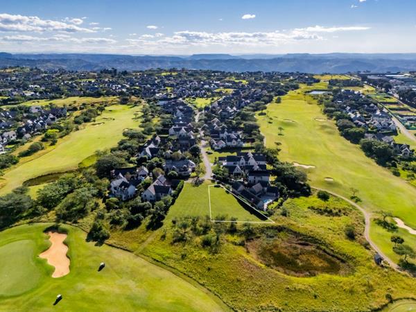 1 230 m² Land