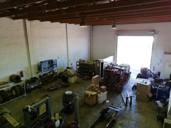 370 m² Industrial space