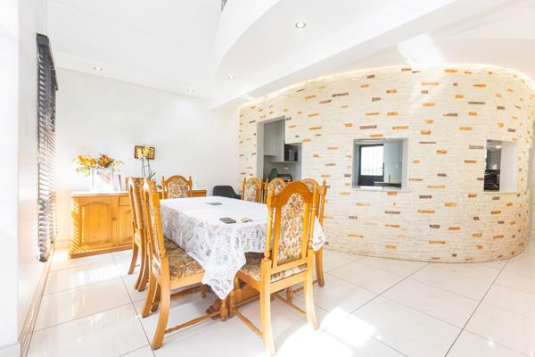 4 Bedroom Townhouse