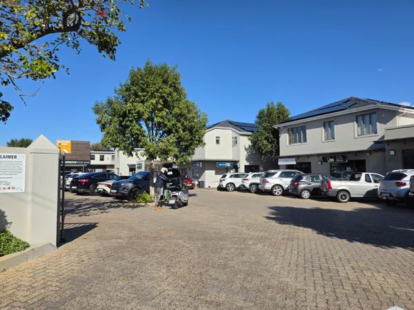 42.2 m² Retail Space