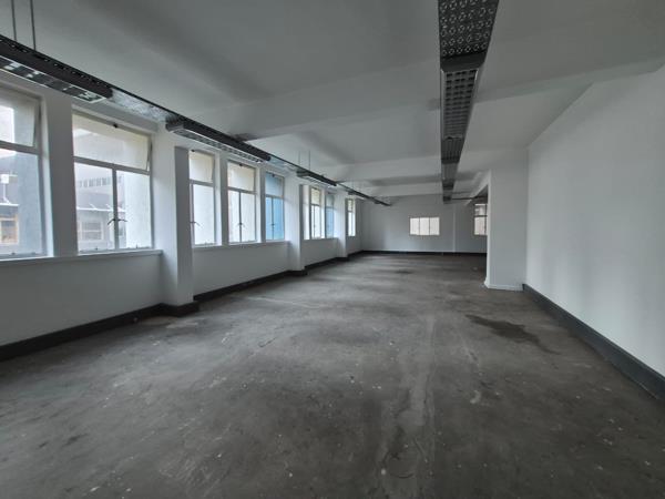 372 m² Office Space