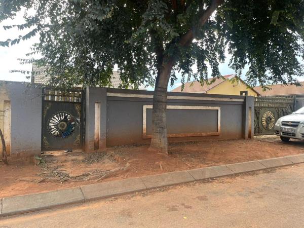 2 Bedroom House