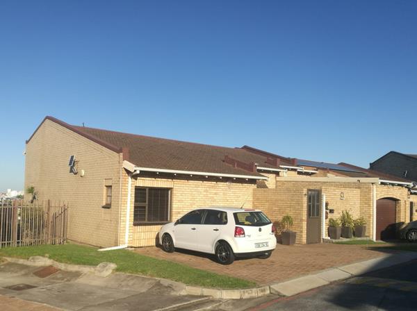 4 Bedroom Townhouse