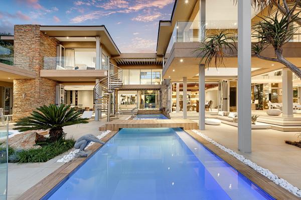 6 Bedroom House