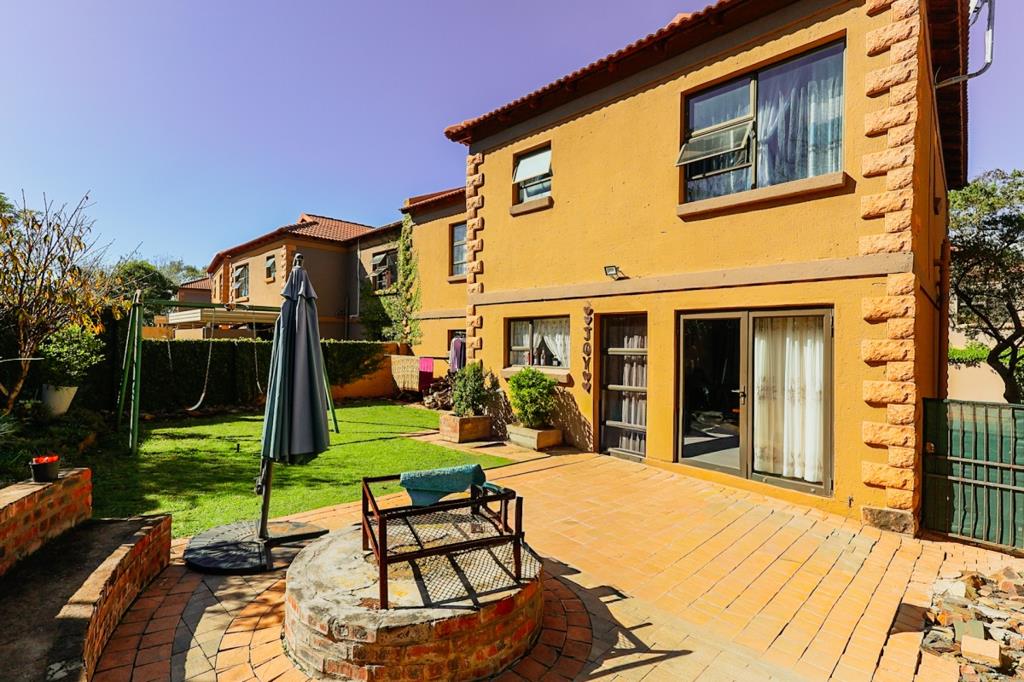 3 Bedroom Townhouse