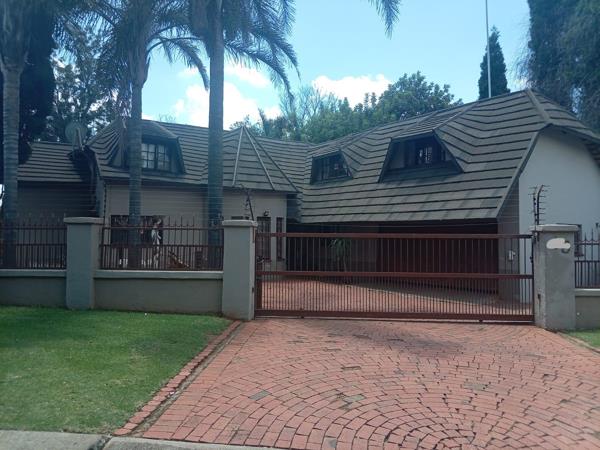 6 Bedroom House