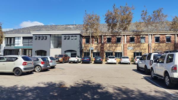 230 m² Office Space
