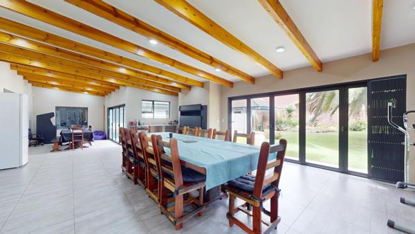 6 Bedroom House