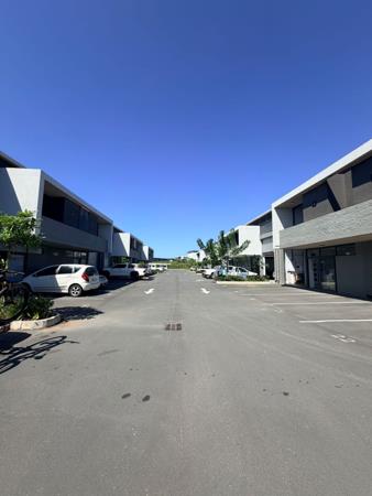 211 m² Industrial space