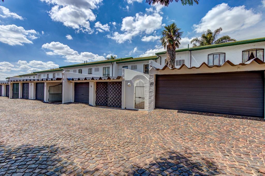 3 Bedroom Townhouse