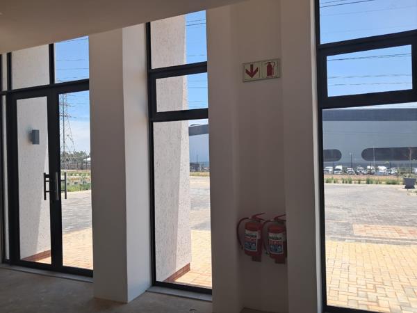 645 m² Industrial space