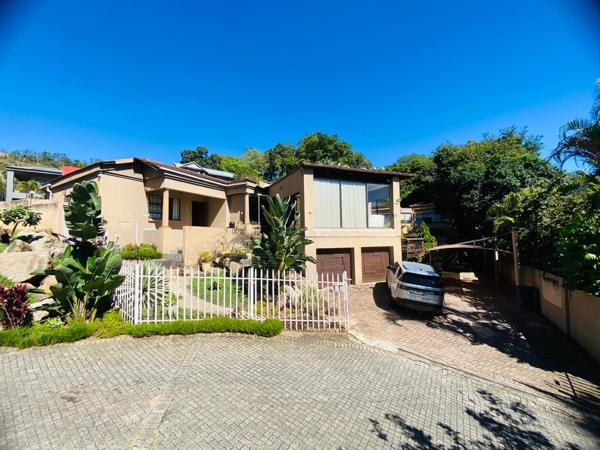 6 Bedroom House