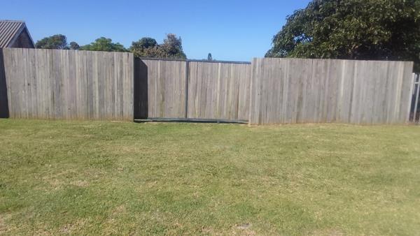 1 500 m² Land