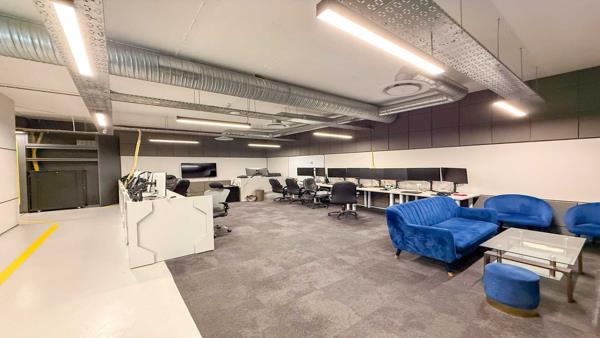 245 m² Office Space