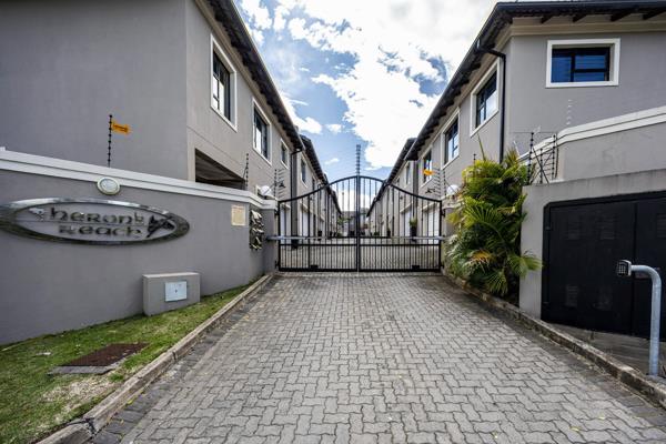 4 Bedroom Townhouse