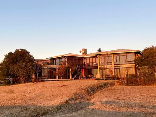 6 Bedroom House