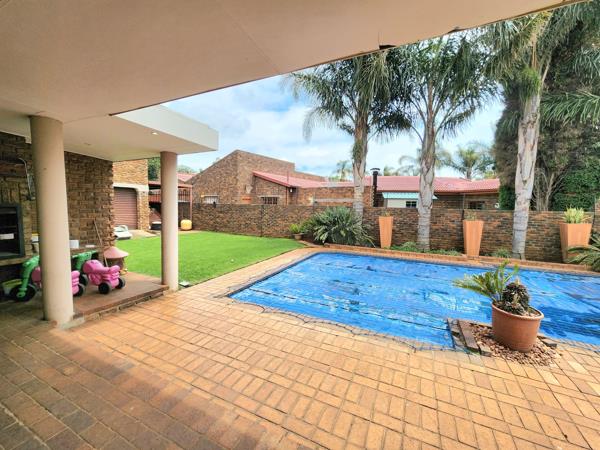 6 Bedroom House
