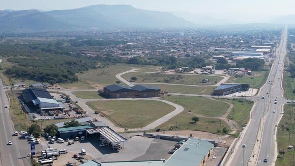 2 907 m² Land