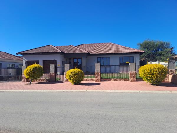 5 Bedroom House