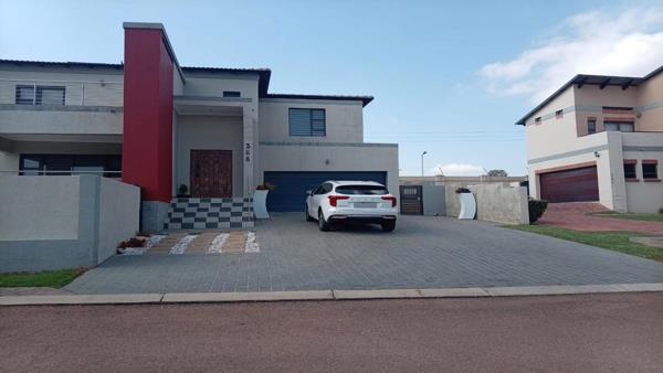 5 Bedroom House