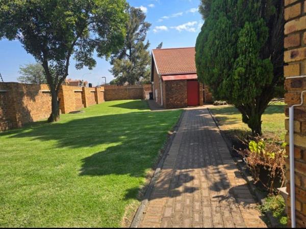 1 Bedroom Townhouse