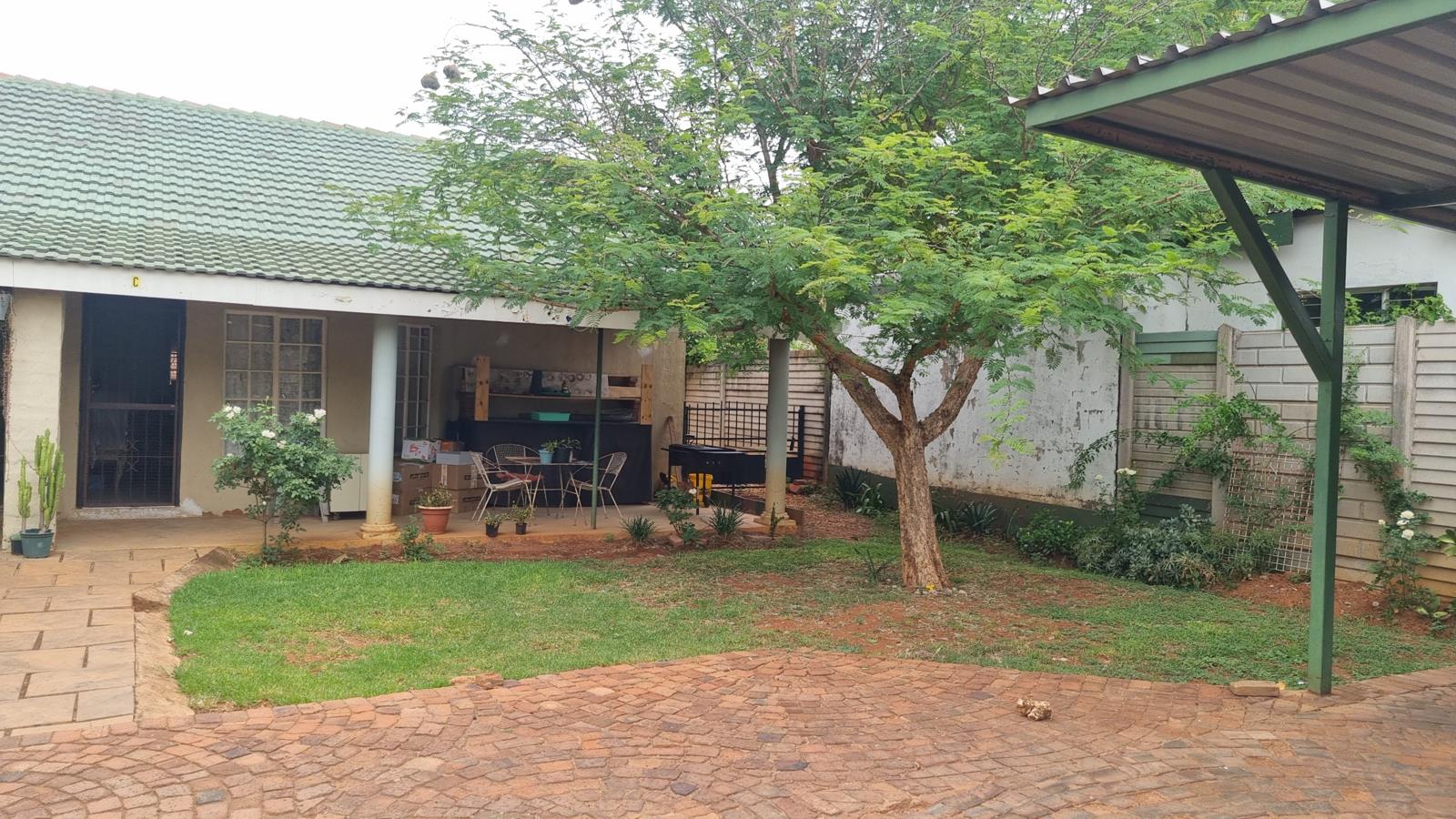 2 Bedroom House in Pretoria North