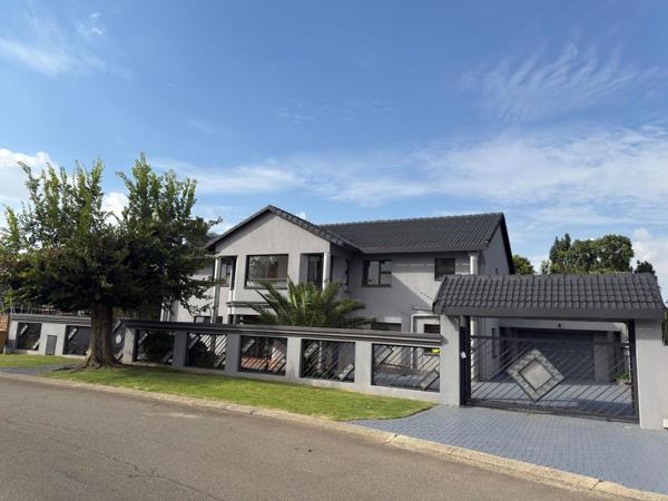 5 Bedroom House