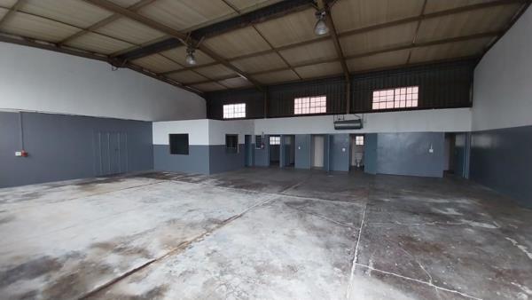230 m² Industrial space