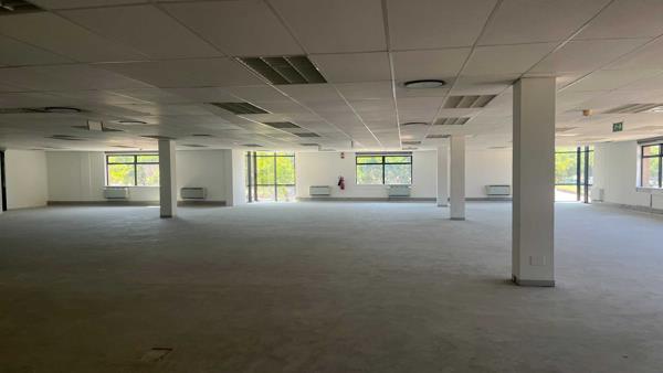 400 m² Office Space