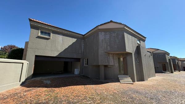 3 Bedroom Townhouse