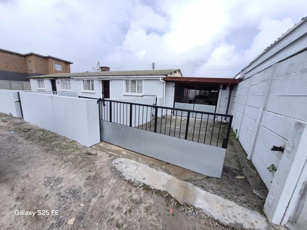 2 Bedroom House