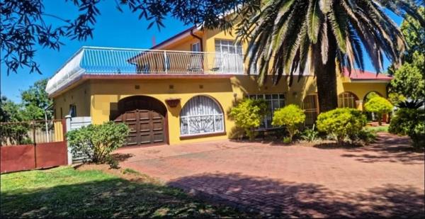 8 Bedroom House
